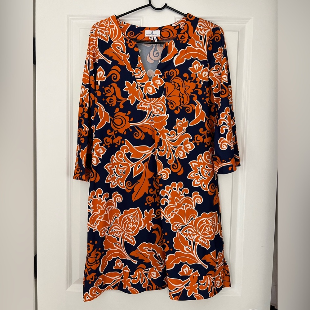 Jude Connally resort coverup. V neck. M. Beautiful